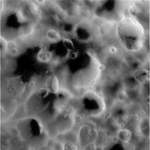 http://www.badastronomy.com/pix/bablog/2005/hyperion_closeup.jpg