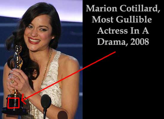 Picture of Marion Cotillard with her Oscar