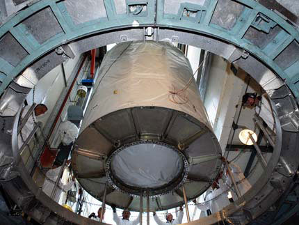 GLAST being mated with its rocket