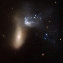 Hubble picture of NGC 454